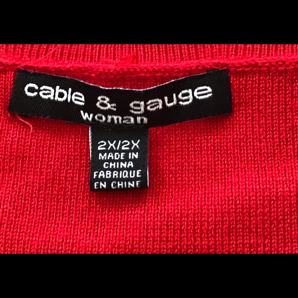 ❤️CABLE & GAGE SWEATER❤️ - Picture 9 of 11